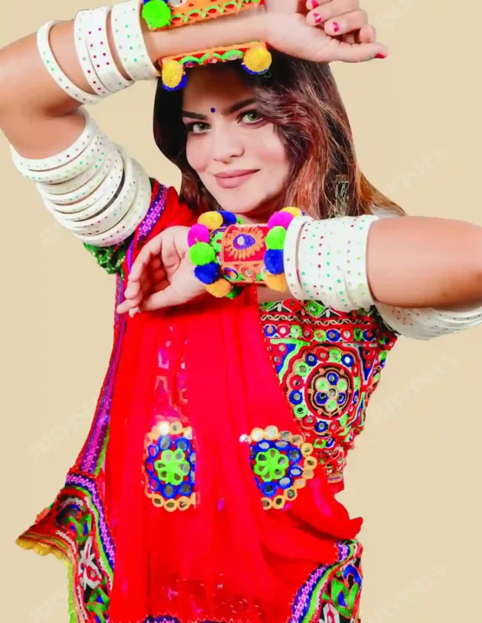 Buy Handcrafted Kutch Embroidered Handcuffs Set Online