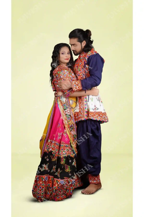 Buy Lehenga Set Online
