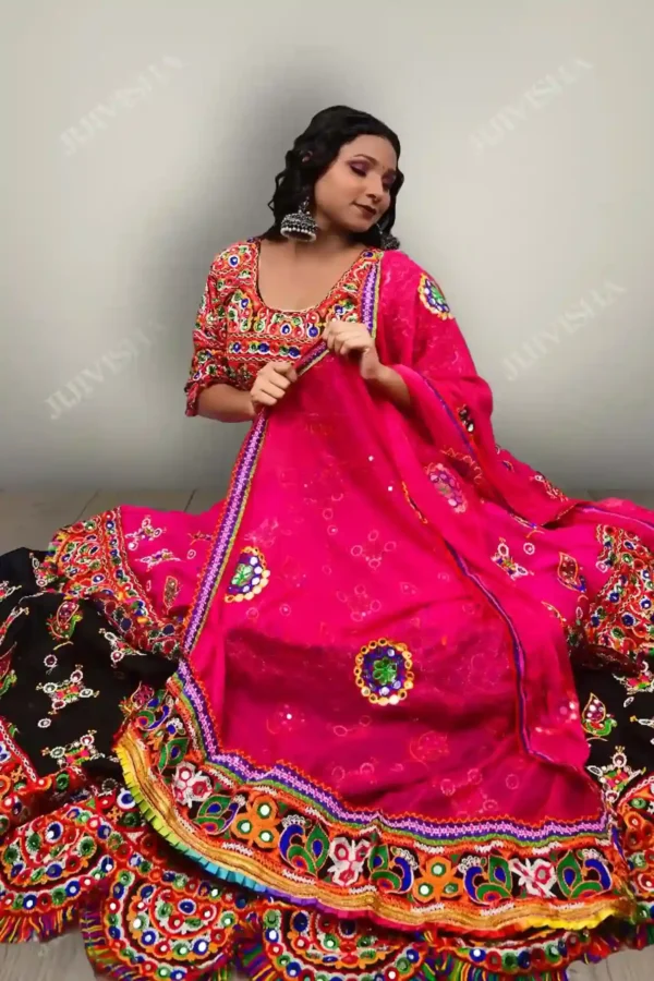 Buy Lehenga Set Online