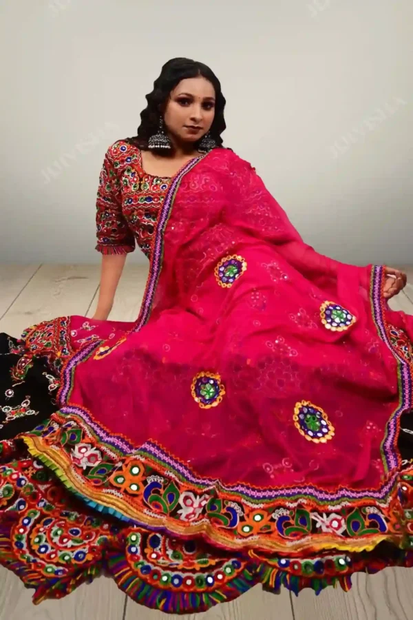 Buy Lehenga Set Online