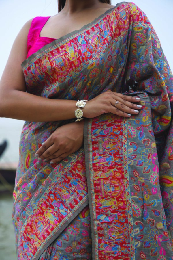 Buy Grey Kani Weave Silk Saree with Raja Rani Motifs Online