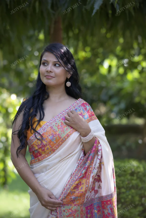 Buy White Kani Silk Saree with Horse Riding Warriors Online