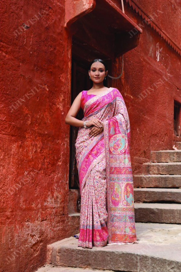 Buy Light Pink Kani Silk Saree with Raja Rani Motifs Online