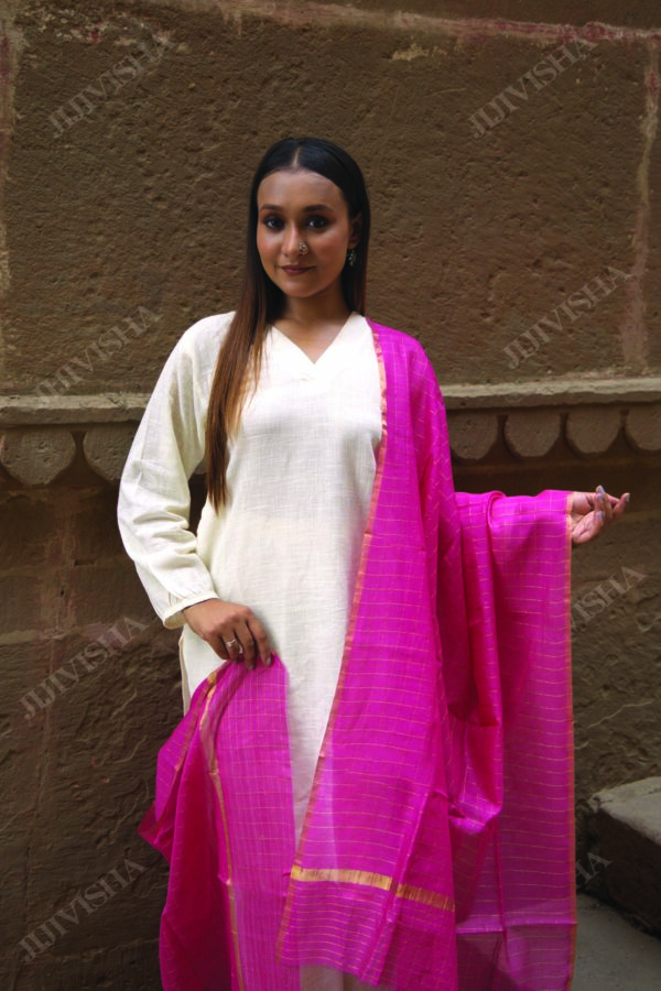 Buy Pink Chanderi Silk Dupatta with Golden Border Online