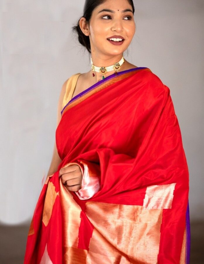 Laal "Shringaar" Banarasi Silk Saree